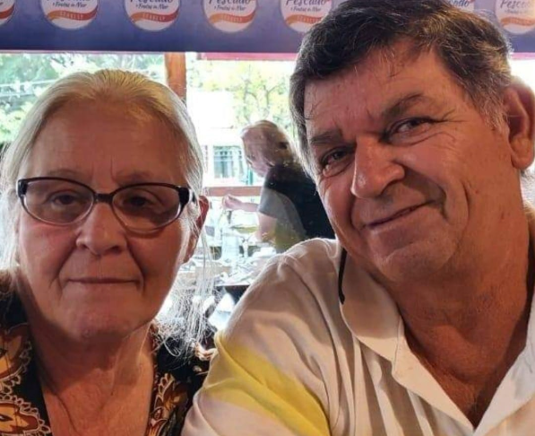 Imagem de Antonia Santos Leme e seu marido, Moacir Shultz Leme. Ela foi cuidadora de membros da família do marido e dos próprios pais.